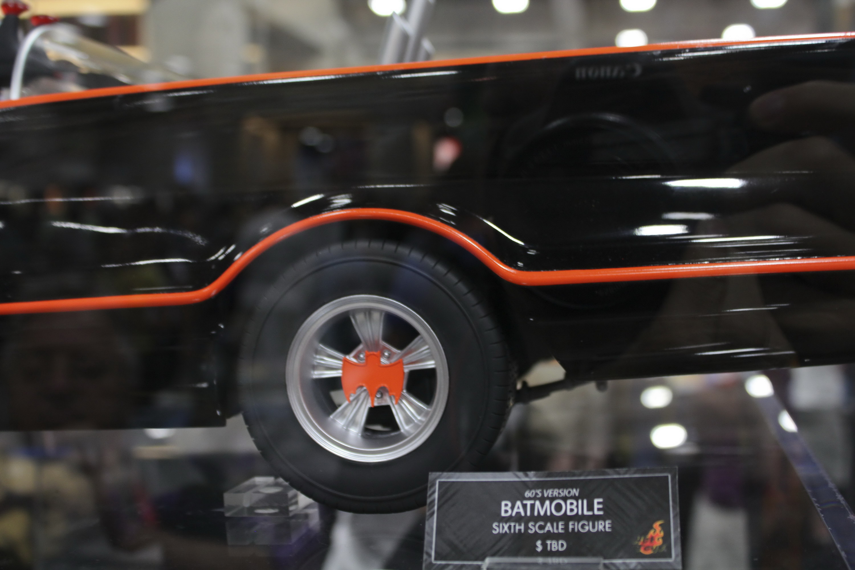 HOT TOYS REVEALS 1/6 SCALE 66' BATMOBILE!!! - Page 8 - Gotham City